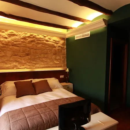 Del Sitjar カラセイテ