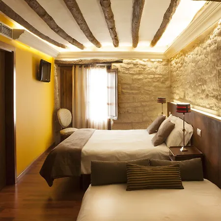 Del Sitjar ホテル カラセイテ