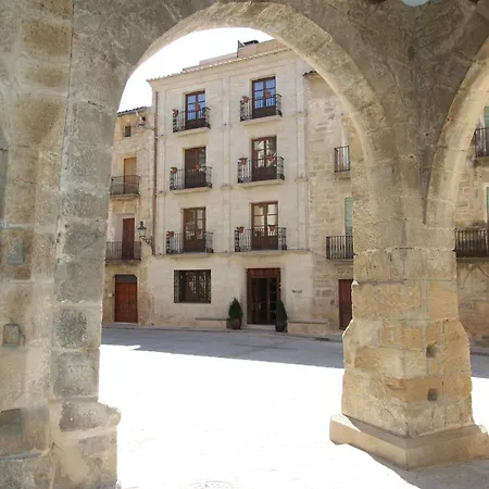 Del Sitjar 3*