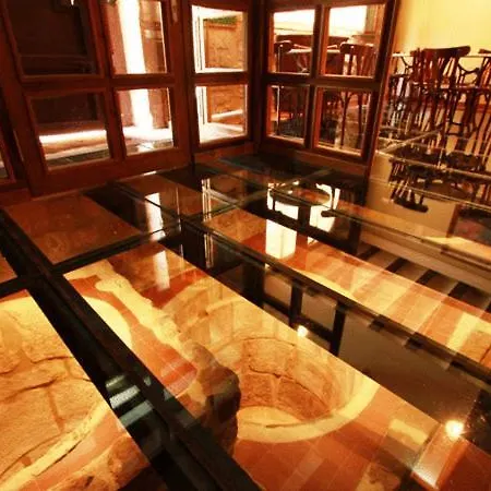 Del Sitjar ホテル カラセイテ