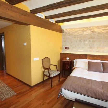 Del Sitjar 3* カラセイテ